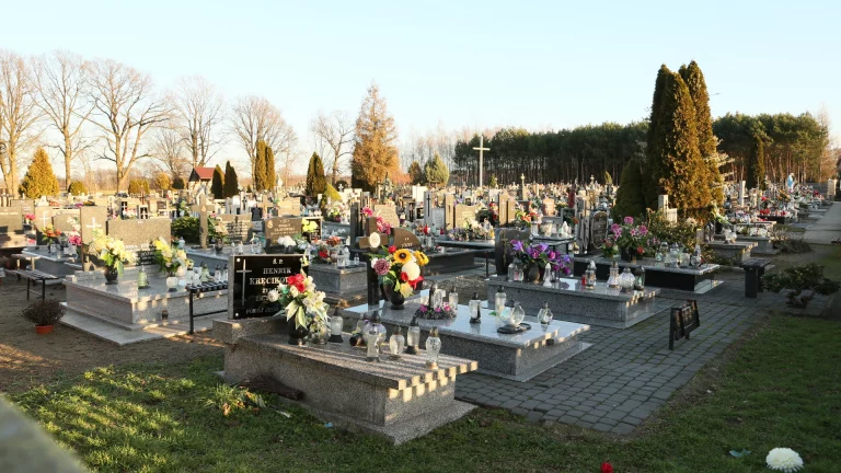 Grobonet – wirtualne kompendium wiedzy o cmentarzu